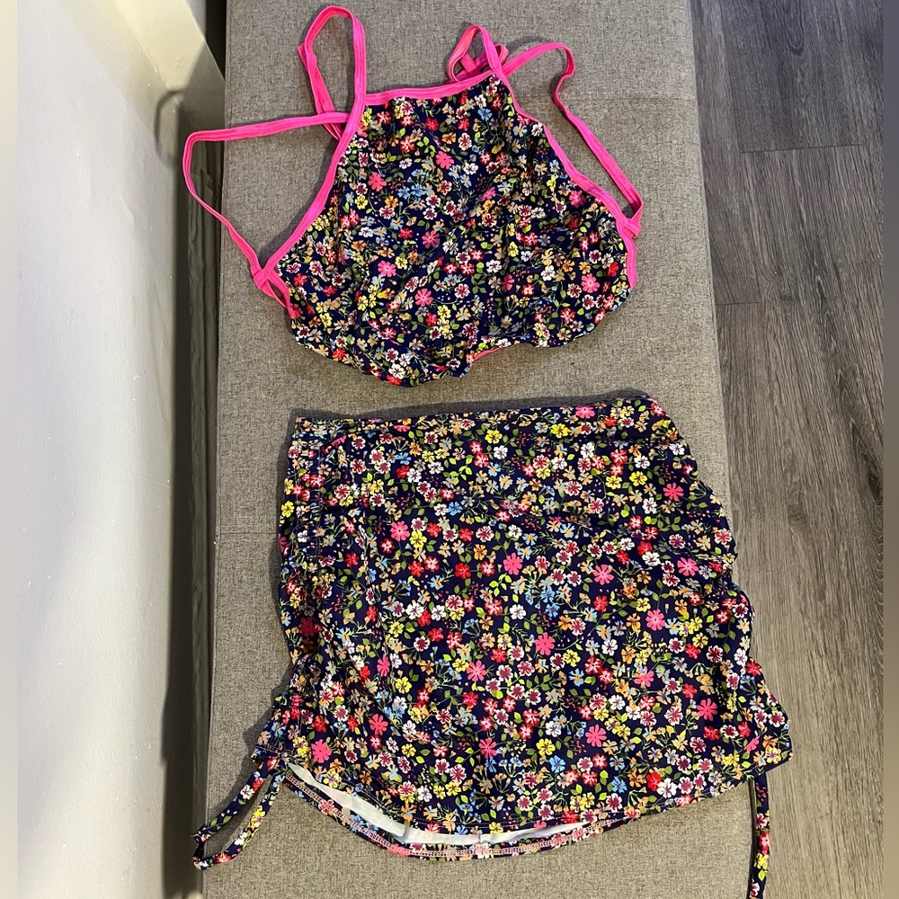 No such soul floral rave skirt set
